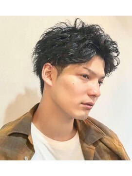 アクター(actor) アップバング×大人ニュアンスパーマ×刈り上げ　【丸山　翔】