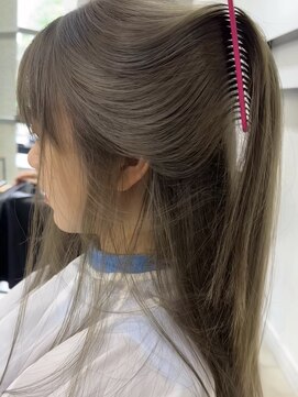 メゾンアクア 表参道(Maison ACQUA) ☆ブリーチなしダブルカラー オリーブ オリーブベージュ ボブ