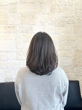 ヴァン カウンシル 川口店(VAN COUNCIL) ナチュラルな白髪ぼかしハイライト×オリーブカラー