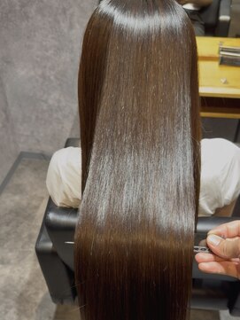 シック(chic.) 酸性縮毛矯正/髪質改善/酸性ストレート/福岡/天神/10代20代30代