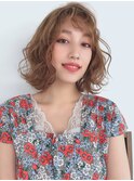 やわらかベージュでゆるふわボブ