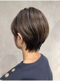 白髪ぼかしハイライト×ショートボブ