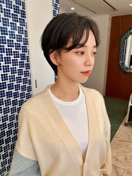 アテナ(ATENA) ナチュラルなショート