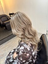 ブレンド 渋谷(BLend)&nbsp;ハイライトカラーミディアムバタフライカットデザインカラー