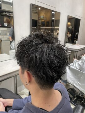 エイト ヘアサロン 渋谷本店(EIGHT) 刈り上げピンパーマ