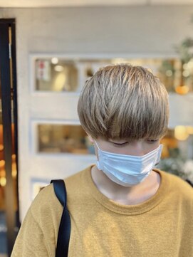 クララ スギタ(CLALA Sugita) ブロンドベージュ☆ハイトーンカラー/メンズスタイル/マッシュ