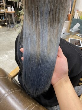 ボルタノット(volta∞knot) バレイヤージュ×ネイビーブルー