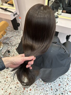 ボタン シブヤ(VOTAN SHIBUYA) 韓国ヘア/顔まわりカット/くびれヘア/艶感カラー