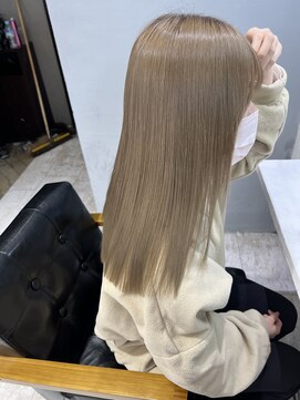 エイム(AiM) ミルクティーベージュ/中明度カラー/ブリーチカラー