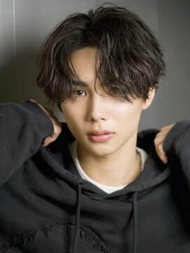 ルーシー 渋谷(LUCEY) センターパートフェザーパーマシャドウパーマメンズパーマ