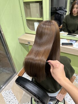 イオエ 西梅田(ioe) ブリーチなしカラー／髪質改善/ミルクティーベージュ/小顔へア