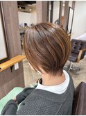 ショートボブ