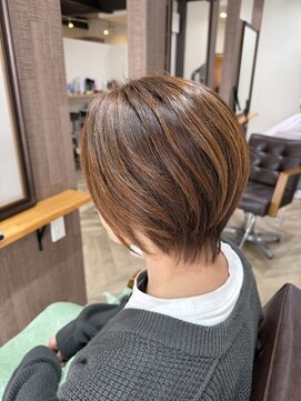 ルアナ(Luana) ショートボブ