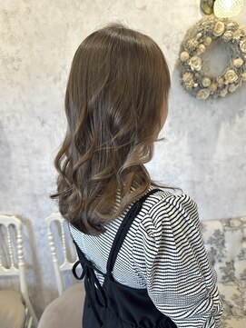 ディーヴァヘアーエズ(DIVA hair Eze) ミディアム寒色×ブリーチなしカラー透明感