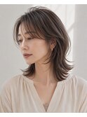 白髪ぼかしハイライトくびれミディアム