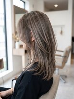 アミリー ひたち野うしく店(Amily)&nbsp;ハイライトバレイヤージュダブルカラーケアブリーチ20代30代