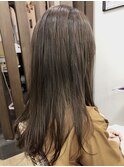大人綺麗、大人可愛いグレージュロング
