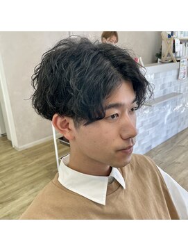 ジュエ ヘアー デザイン(Jue hair design) センターパート/スパイラルパーマ
