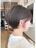 大人可愛いショートボブ インナーカラー ミルクティーベージュ