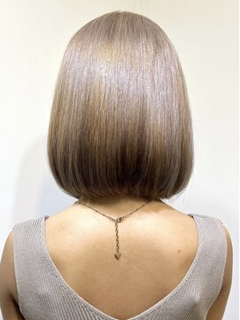 リリー シブヤ(Lilly shibuya) 【Lilly渋谷】#ミルクティーベージュ#ワンレン#前下がりボブ