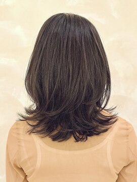 ビュートリアム265(BEAUTRIUM 265) ミディアムレイヤー/レイヤーカット/銀座/くびれヘア/アッシュ