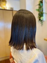 フィオーレ(FIORE)&nbsp;切りっぱなしの外はねスタイル