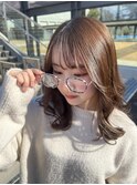 ベージュカラー