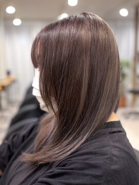 アフェクト 上大岡(affect) 黒髪/グレーベージュ/レイヤーロング/前髪パーマ/上大岡