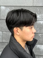 ヒュイル バイ ニアウ(Hwyl by Niau) ニュアンスパーマセンターパートメンズカットパーマフェザー