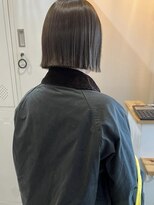 ニードバイスケール(NEED by SCALE) オリーブカラーのぷつっとボブ
