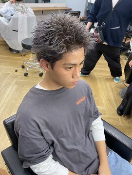 アレス バイ シカ 神戸三宮元町店(ALLES by Cica) ハイトーンスパイキーショート