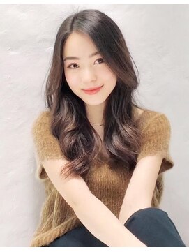 大人フェミニンレイヤーミディ20代30代40代