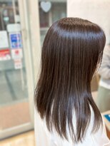 ヒラトヤ 肴町店&nbsp;髪質改善トリートメントストレートロングヘアグレーベージュ