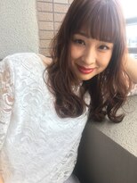 インビテーション(invitation) 【光に透ける透明感カラー】ラフ巻き愛されエアリーラフカール