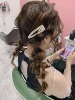 アティ(Atty)&nbsp;ツイン編みおろし