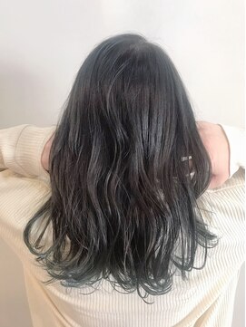 ティンク 藤沢店(Tink) グラデーションカラー×カーキグリーン