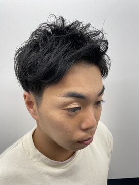 リバティシェアバーバー 銀座(LIBERTY SHARE BARBER) 王道ビジネスツーブロックメンズカット/前髪上げ/銀座<理容室>