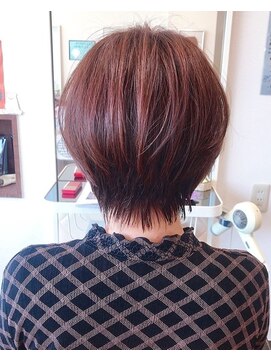 ヘアー スタイリスト(hair STYLIST) 丸みショート