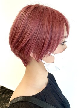 ニフティ(NIFTY) 丸みショート×チェリーピンク /ダブルカラー/暖色系カラー/熊本