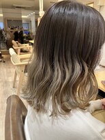 コルテ(Corte)&nbsp;グラデーションカラー×アッシュベージュ