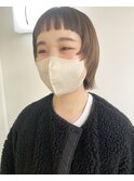 顔まわり　ウルフボブ　オン眉　眉上バング