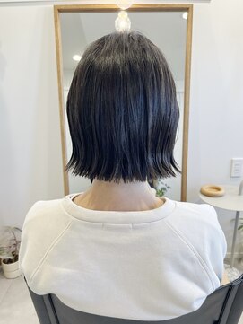 ピエニタウコ(pieni tauko) 切りっぱなしボブ