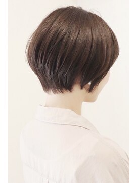 アイ(I.) 【 I. 】30代からの襟足すっきり前下がりショートボブ 川口