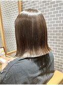 切りっぱなしミディアム×ナチュラルハイライト/グレーベージュ
