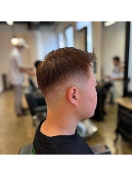 ワンワンオー バーバーショップ 博多店(@110 BARBER SHOP) スキンフェードスタイル