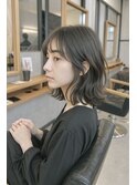 切りっぱなしミディアムレイヤーボブ