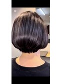 首元スッキリショートボブ