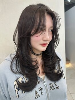 レイヤーカット MELA 原宿の写真/カウンセリング重視で理想の髪へ。丁寧なマンツーマン施術女性スタイリスト多数在籍で安心☆レイヤーカット