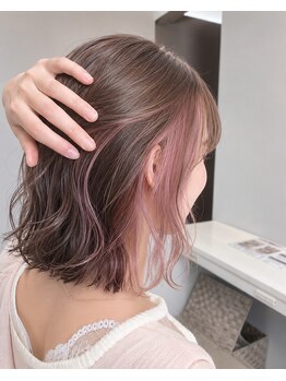 ミラ(MIRA.)の写真/【ベースが整うからのセットがラク】伸びても崩れない計算されたカット◎