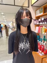 ビーハイブアヴェダ PARCO2店(BEHIVE AVEDA)&nbsp;中性ロングウルフ【三橋由奈】